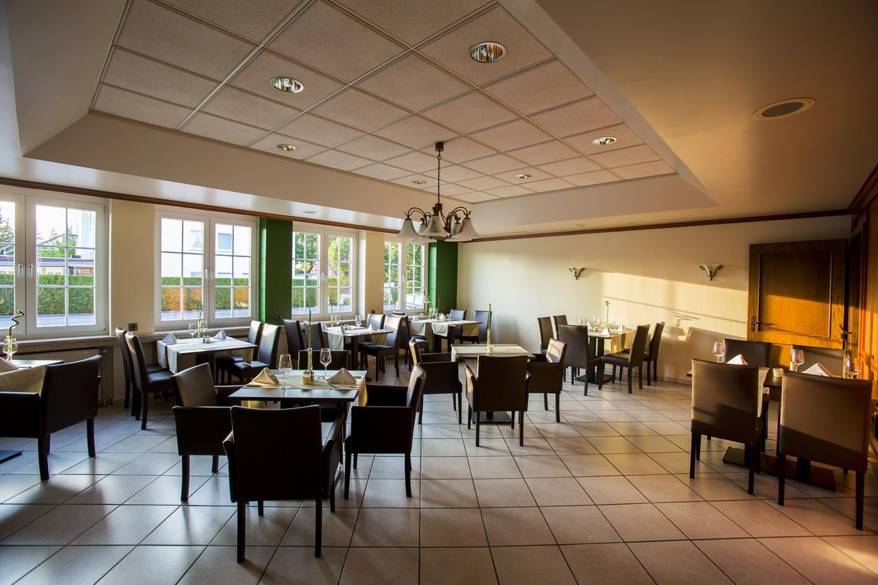Hotel Restaurant Koerber Garbsen Esterno foto