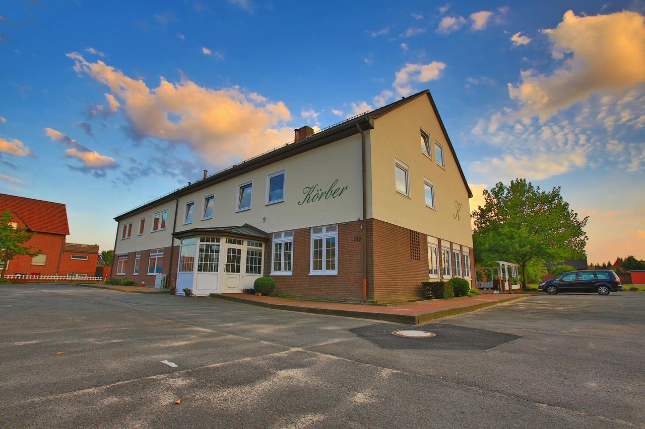 Hotel Restaurant Koerber Garbsen Esterno foto
